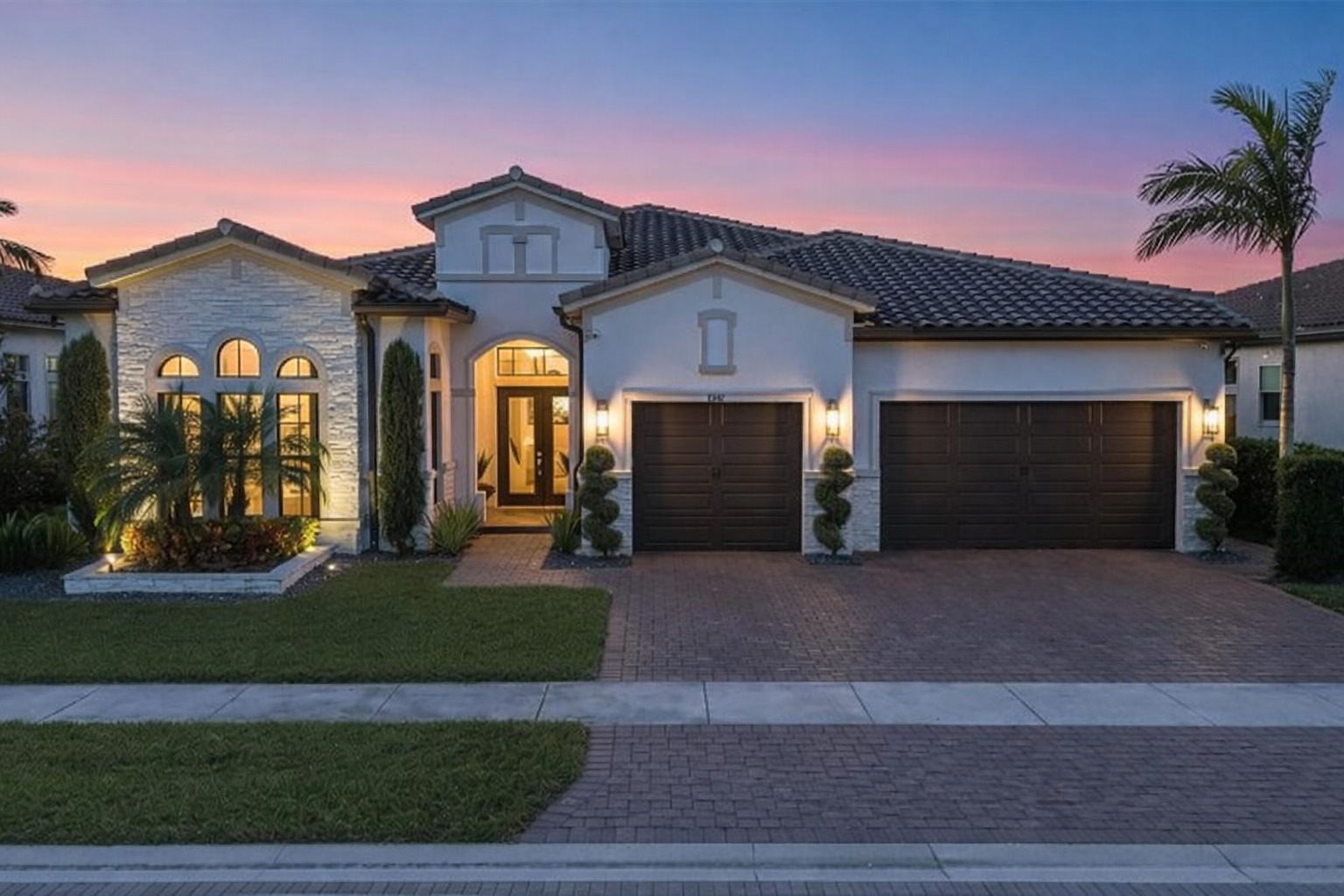 Luxury home in Parkland, Florida at dusk